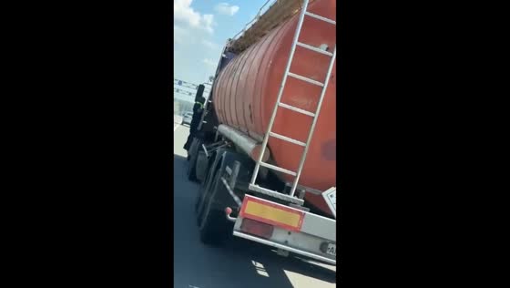 Officer clings to fuel truck for 5km after driver flees in Dagestan, Russia