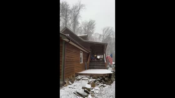 Unexpected snow band brings fresh accumulation in North Carolina, USA