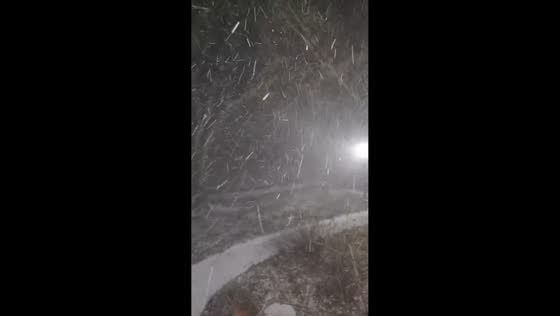 Rare thundersnow lights up early morning snow squall in Pennsylvania, USA
