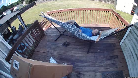 Person falls off hammock while setting it up in Wendell, North Carolina, USA