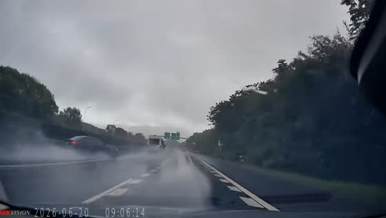 Car loses control and crashes into barrier on rain-soaked highway in Guangdong, China