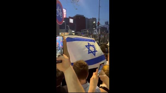 Solidarity in Buenos Aires: crowd sings 'Hatikvah' in support of Israel amid Gaza conflict