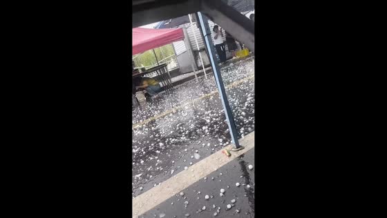 Severe hailstorm batters Xi’an with egg-sized hail in Shaanxi, China