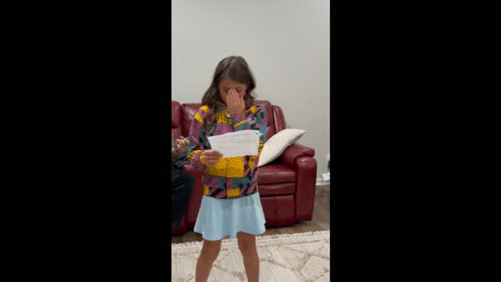 Girl sings emotional tribute to late classmate with song she wrote in Monroe, USA