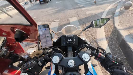 Motorcycle and tricycle collision in Chongqing