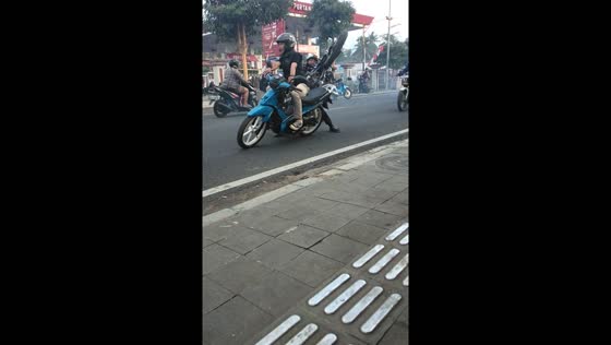 Motorcyclists collide in Magelang, Central Java