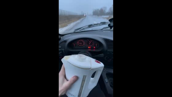 BMW E36 drifting with electric kettle in Poland