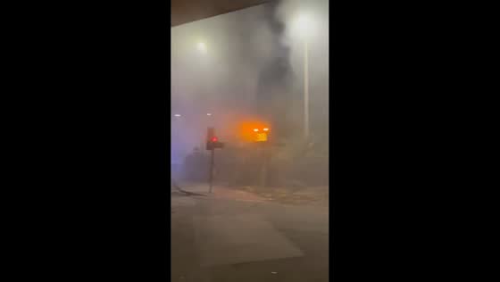 Massive industrial fire breaks out on Tunnel Avenue in Greenwich, UK