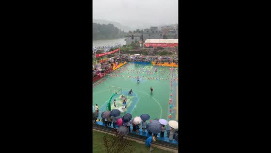 Basketball game continues on submerged court in Guizhou, China