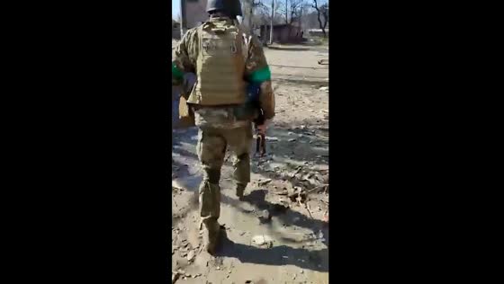 Intense battle unfolds in Bakhmut as Ukrainian and Russian forces clash