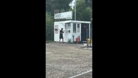 Man with axe attacks gas station in Razmetelevo, Russia