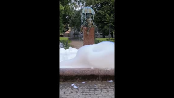 Fountain fills with foam after detergent spill in Tallinn, Estonia