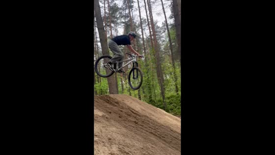 Cyclist crashes during triple barspin trick attempt in Żory, Poland