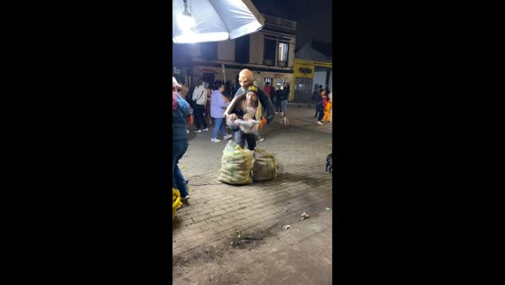 Man’s Halloween run ends in hilarious tumble in Bogotá, Colombia