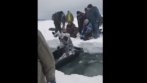 374 people rescued from ice floe off Sakhalin