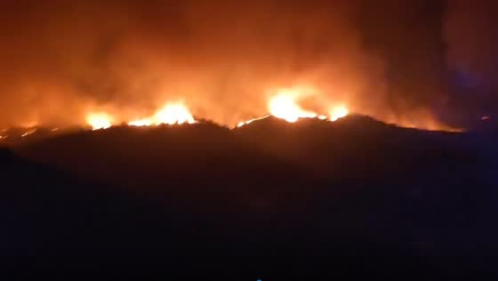 The dragon's mouth: fierce wildfire engulfs Torrecilla de los Angels, Spain, threatening homes and lives
