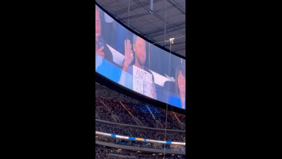 Lance Bass clears the air at NFL match: 'Not Taylor Swift'