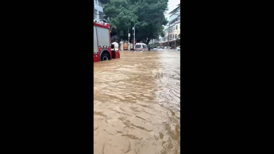 Severe flash flooding engulfs major roadway in Xianyou, Fujian, China