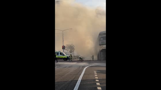 Huge blaze engulfs Great Northern Hotel in Townsville, Australia