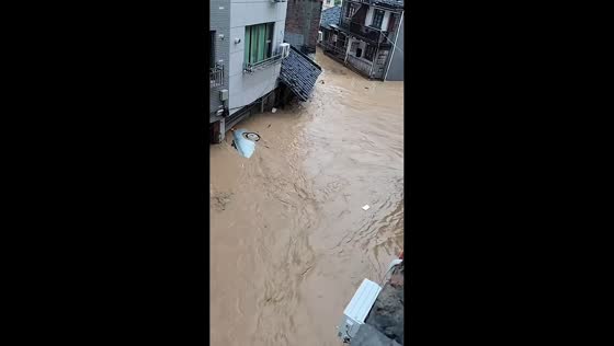 Severe flooding submerges vehicles and homes in Ningde, China