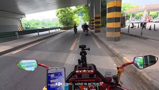 Motorcyclist crashes into concrete barrier after missing turn in Shanghai, China