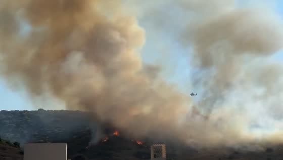Rancho fire sparks aerial battle in Thousand Oaks