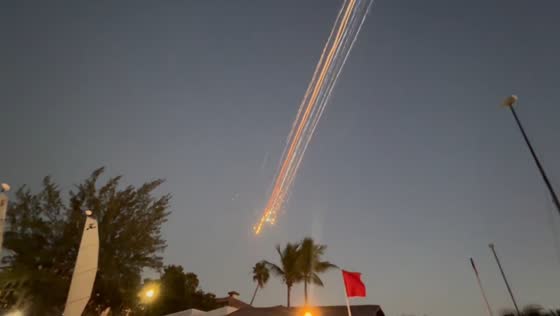 SpaceX Starship rocket explodes in space, debris falls over Providenciales, Turks and Caicos Islands