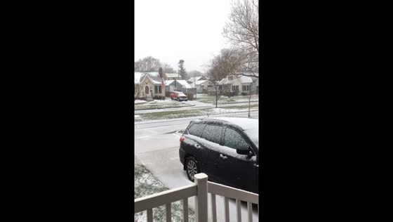 Snow blankets Waterloo: heavy snowfall hits Iowa