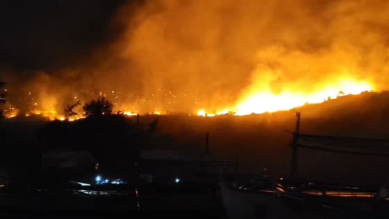 Wildfire spreads rapidly on mountain in San Antonio, Zambales, Philippines
