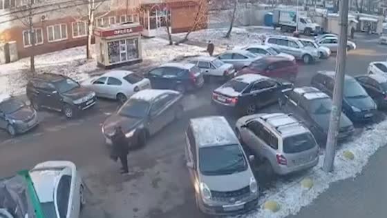 A man beat a woman because of a parking space in the center of Tula