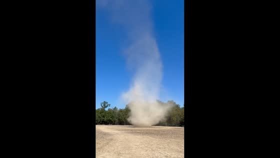 Dust devil forms and fades in Illinois, USA