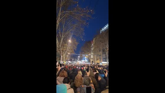 Silent protest against President Vučić over roof collapse in Belgrade, Serbia