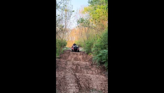 Man falls off ATV after hitting ramp on trail in Liaoning, China