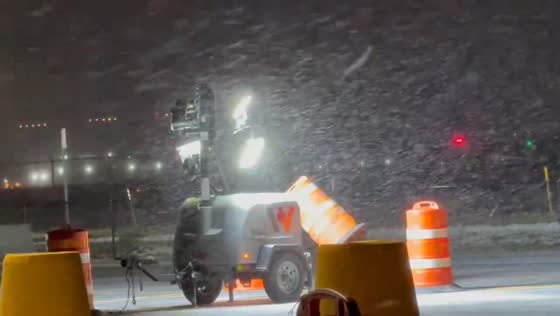 Light snowfall continues as lake-effect bands impact Rochester, New York, USA