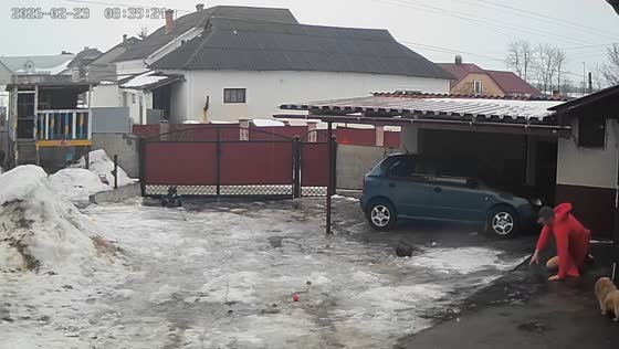 Man slips on icy surface in Karashyntsi, Ukraine