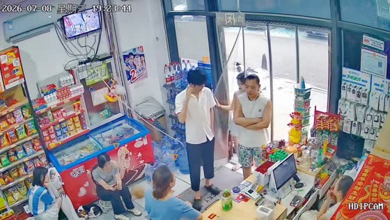 Lighter explodes while man lights cigarette in Shandong, China