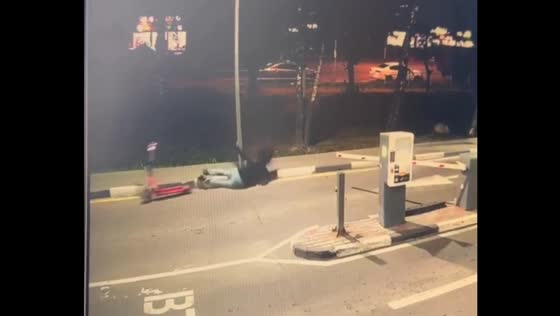 Girl on electric scooter crashes into pole in Podolsk, Russia