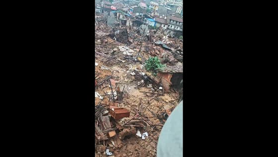 Devastating typhoon flooding leaves homes destroyed in Putian, China