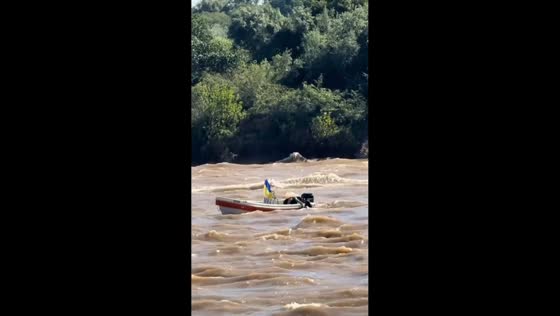 Man rescued after falling into river during race in Goya, Argentina
