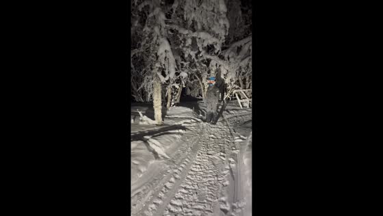 Man creates snow mist and hides in Jäckvik, Hamlet, Sweden
