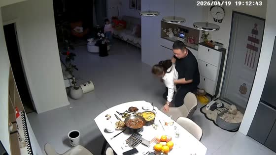 Woman slips after kicking bucket inside home in Hubei, China