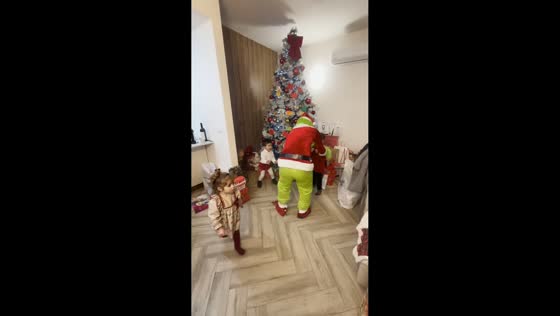 Boy chases Grinch after Christmas surprise in Mandatoriccio, Italy