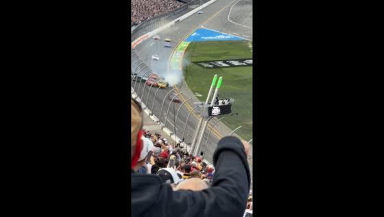 Intense final-lap battle at Daytona 500 in Daytona Beach, Florida, USA
