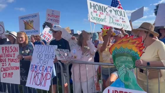 Thousands join “No king” demonstration in St. Augustine, Florida, USA