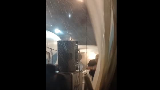 Strong winds and rain disrupt wedding reception in Sidoarjo