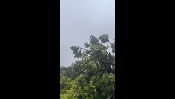 Storm bands from Hurricane Melissa sweep St. Thomas, Jamaica