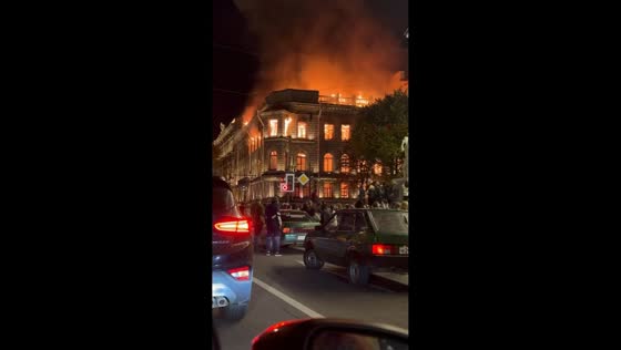 Historic Miller Mansion engulfed by major fire in St. Petersburg, Russia