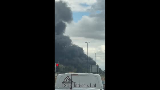 Massive industrial fire sends towering smoke in Sunderland, UK