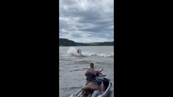 Jet ski ride ends with multiple falls into the water in Kuopio, Finland