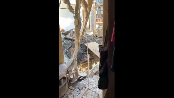 Devastation in Kherson: residential building hit by Russian shelling